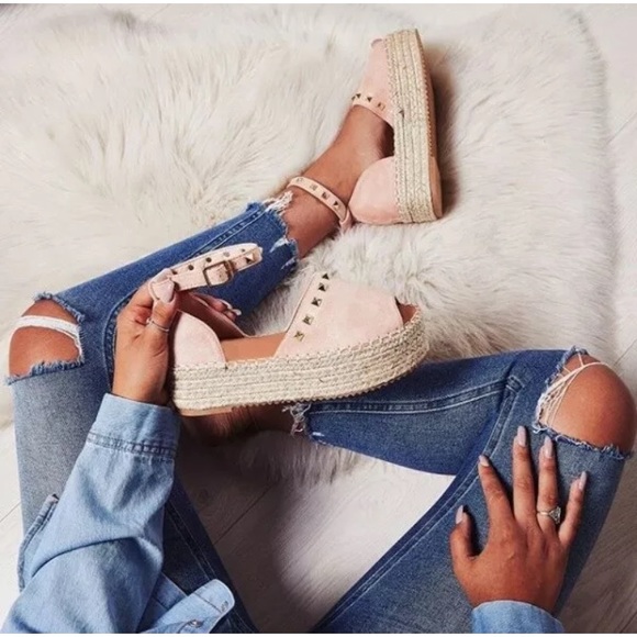 💞Studded Espadrille Wedge Sandal💞 - Picture 3 of 4